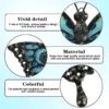 Détails de la décoration murale en métal papillon bleu : motifs détaillés, matériau de haute qualité, peinture colorée.
