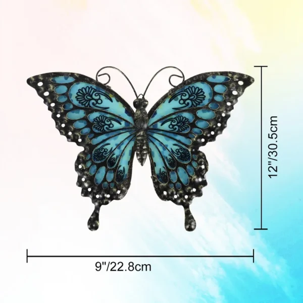 Dimensions de la décoration murale en métal papillon bleu : 12 pouces de hauteur (30,5 cm) et 9 pouces de largeur (22,8 cm).