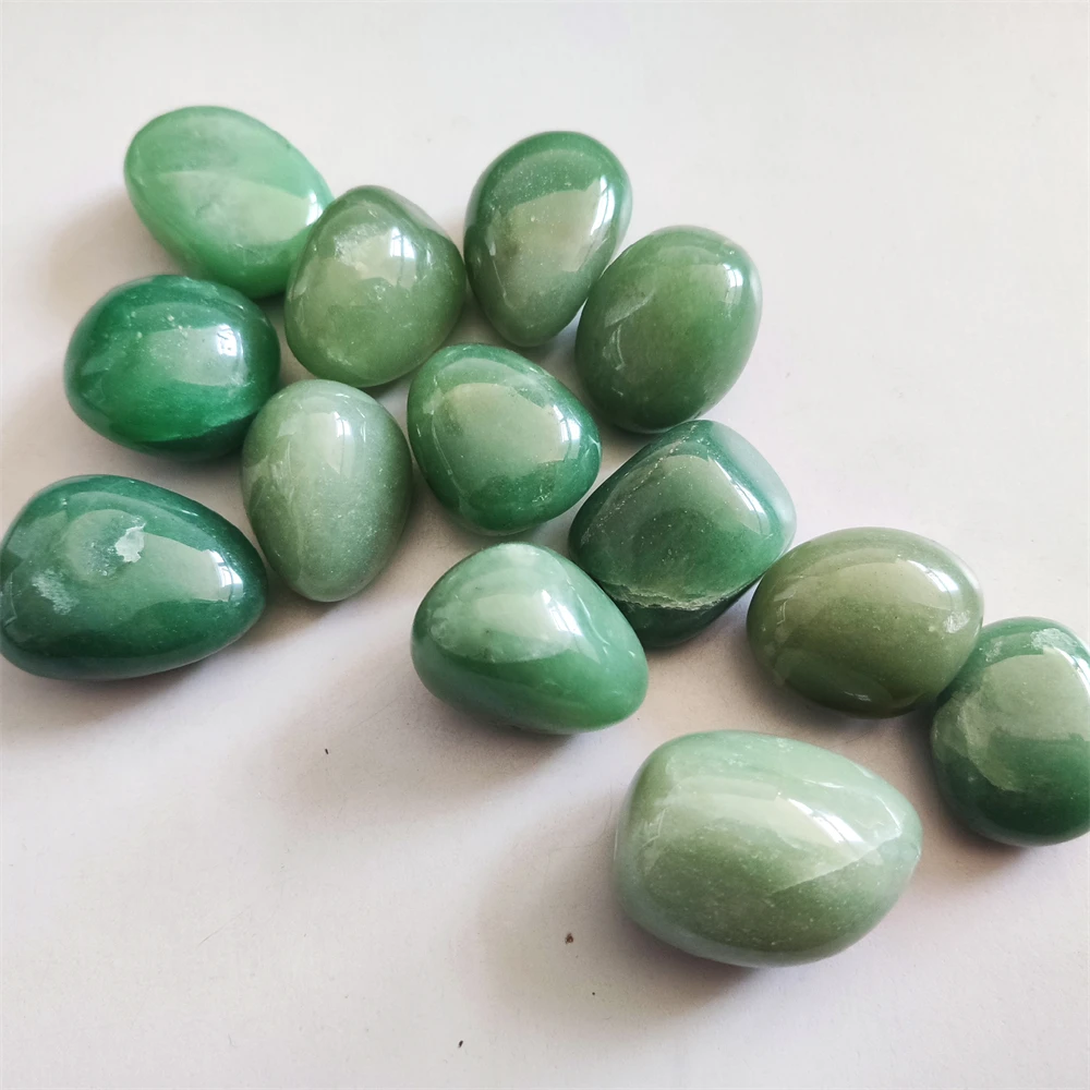 pierre-aventurine-verte-polie-bienfaits-bien-etre Pierres d'aventurine verte polie pour bien-être et énergie positive, idéales en décoration ou méditation