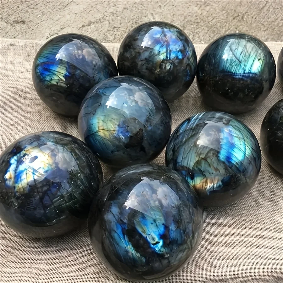 spheres-labradorite-naturelle-reflets-bleus-dore Sphères de labradorite naturelle avec reflets bleus et dorés, cristaux énergétiques pour décoration et protection spirituelle