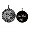 talisman-sri-yantra-personnalisable-acier-noir-oeil-de-shiva. Pendentif Talisman Sri Yantra en acier inoxydable noir avec face personnalisable pour un message personnel.